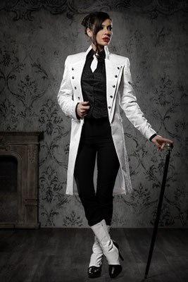 unusual wedding outfits