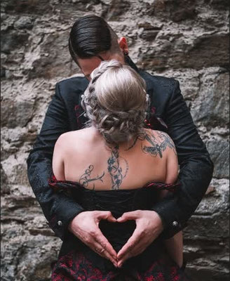 hochzeitsmode mal anders, coole brautmode, ausgefallene hochzeitsmode