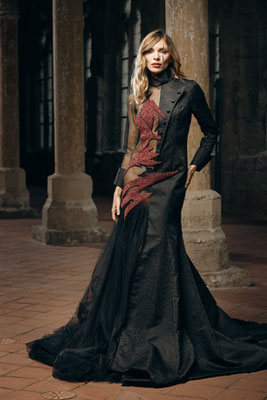 außergewöhnliche brautmode, farbiges brautkleid, designerkleider