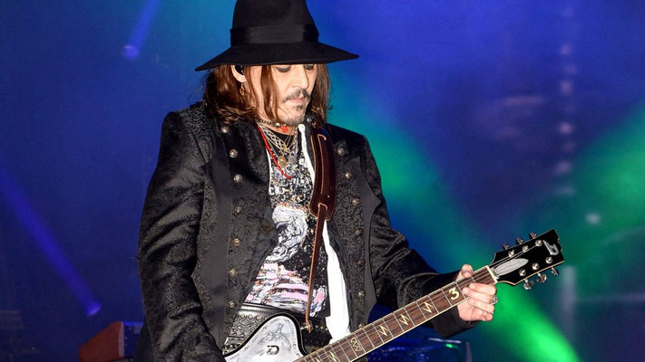 Johnny Depp Styling