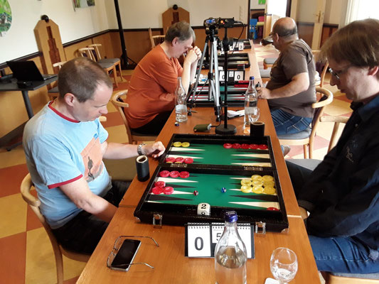 Consolation - FINALE: Manfred gegen Bernhard Stand 20:45 Uhr am 15.06.2019