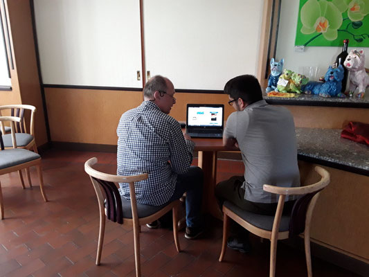 Ralf und Kadir beim Fachsimpeln