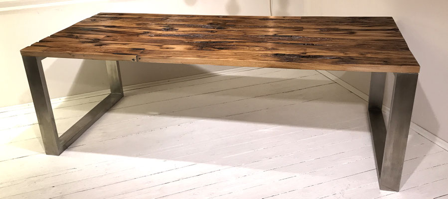 Esstisch nach Maß - Konferenztisch nach Maß- Schreibtisch nach Maß