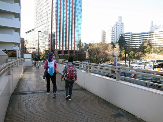 第一京浜を一路品川駅へ。