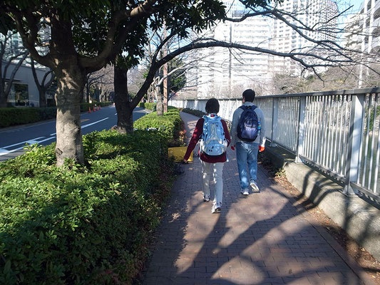 目黒川沿いの遊歩道。