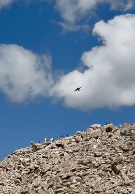 Und dann donnerten zwei Jets über unsere Köpfe
