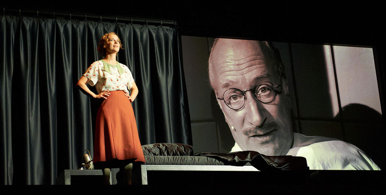 " Wartesaal " von Stefan Pucher, Münchner Kammerspiele Foto: Hans Kopp