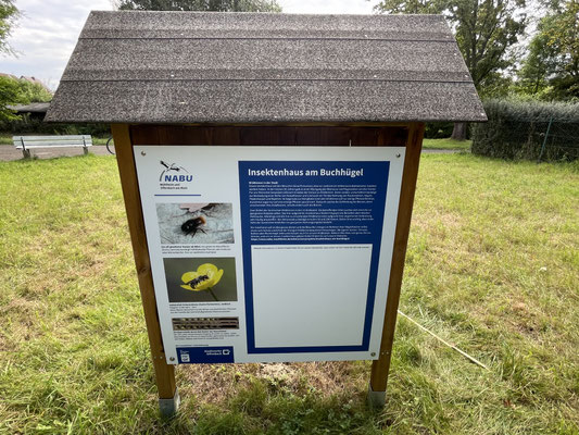 Rückseite mit Infotafel