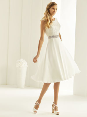A-Linie Brautkleid aus hochwertiger Spitze und Chiffon 3/4 Länge