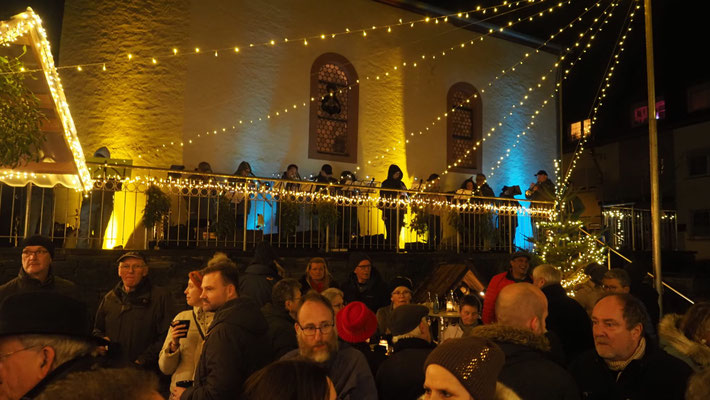 06.12.2025, Advent an der Kapelle