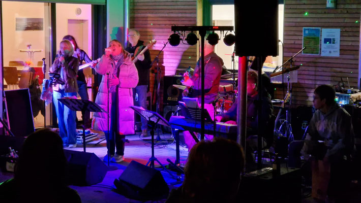 27.09.2025, 1050 Jahrfeier Korlingen, Desperados Rockband