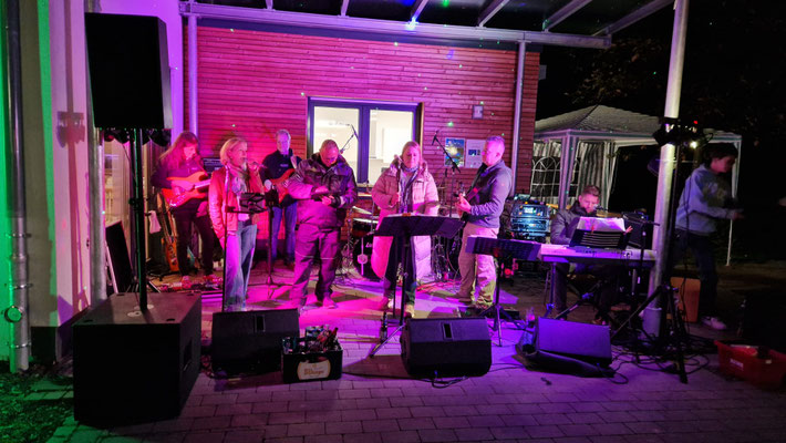 27.09.2025, 1050 Jahrfeier Korlingen, Desperados Rockband