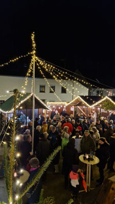 06.12.2025, Advent an der Kapelle