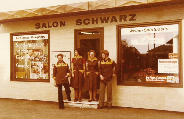 Eröffnung des neuen Geschäftes mit Damensalon 1976 
