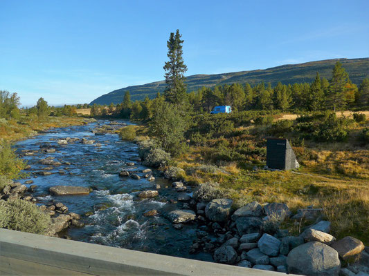 Wir sind also die Richtung von Krøkla zum Fiskedalen gefahren. Und natürlich kam dann auch das Rondane immer näher.
