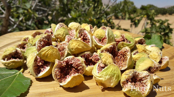 Iranian Organic Dried Figs Exporter Pariz Nuts Iranian Dried Figs Open Mouth Aaa
