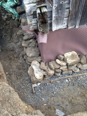 Sickerpackung aus Natursteinen