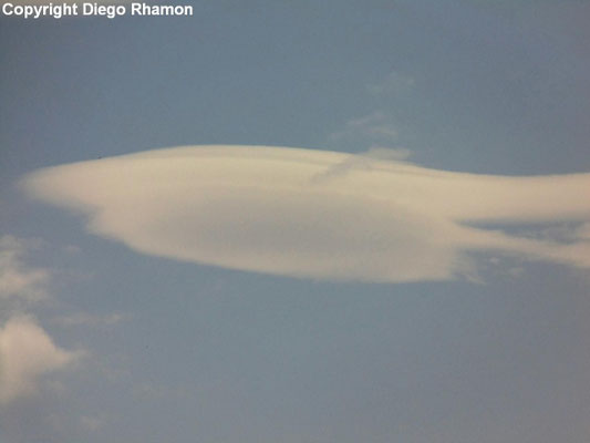 Altocumulus lenticularis vista em Campina Grande, Paraíba, em 10/12/2014.