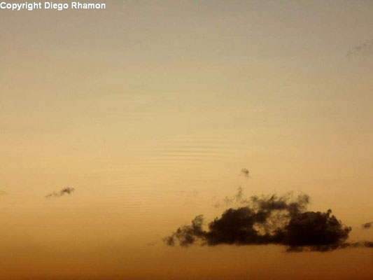 Cirrostratus undulatus vistas em João Pessoa, Paraíba, em 04/03/2014.