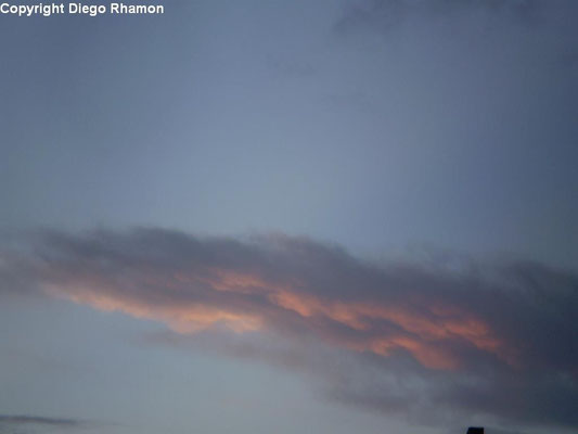 Mammatus associadas à Cumulonimbus vistas em João Pessoa, Paraíba, em 01/04/2010.