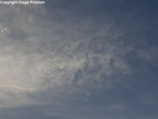 Mammatus associadas à Cirrus vistas em João Pessoa, Paraíba, em 23/02/2014.