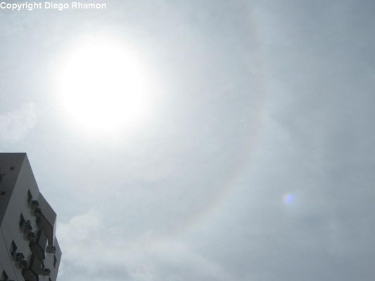 Cirrostratus nebulosus e halo 22° vistos em João Pessoa, Paraíba, em 20/03/2014.