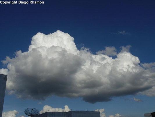 Cumulus mediocris vistas em Campina Grande, Paraíba, em 03/06/2014.