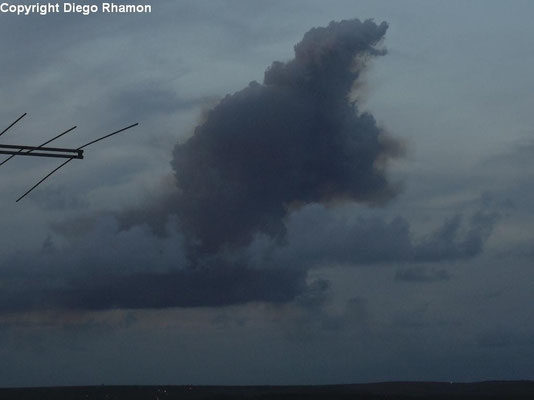 Pyrocumulus vista em João Pessoa, Paraíba, em 14/02/2014.