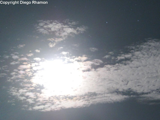 Altocumulus translucidus vistas em Campina Grande, Paraíba, em 05/05/2015.