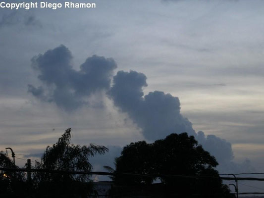 Cumulus mediocris virga vista em João Pessoa, Paraíba, em 08/03/2011.