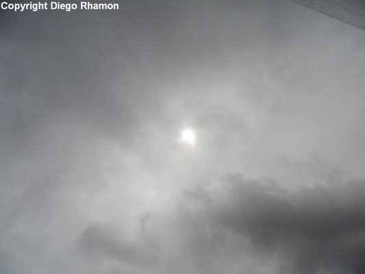 Stratus translucidus vistas em Campina Grande, Paraíba, em 15/06/2014.