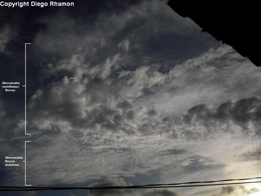 Altocumulus duplicatus vistas em João Pessoa, Paraíba, em 31/12/2010.