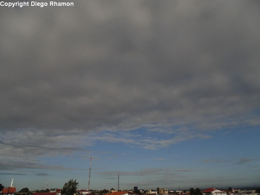 Stratocumulus stratiformis vistas em João Pessoa, Paraíba, em 09/05/2014.