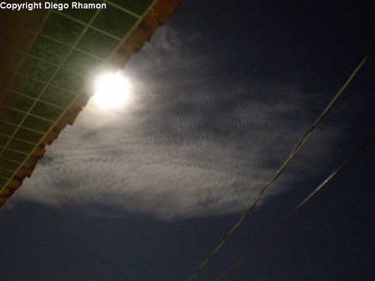 Cirrocumulus undulatus vistas em João Pessoa, Paraíba, em 27/05/2010.