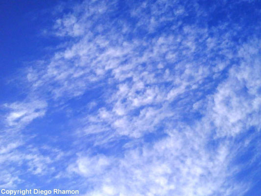 Cirrus floccus vistas em João Pessoa, Paraíba, em 25/05/2009.