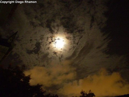 Altocumulus perlucidus vistas em João Pessoa, Paraíba, em 23/02/2010.