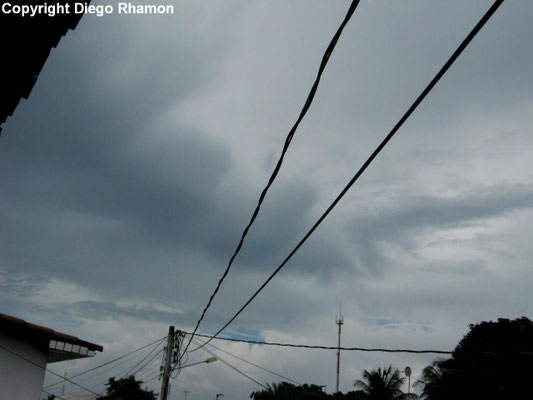 Altostratus duplicatus vistas em João Pessoa, Paraíba, em 09/03/2011.