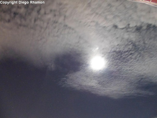 Altocumulus translucidus vistas em João Pessoa, Paraíba, em 18/04/2014.