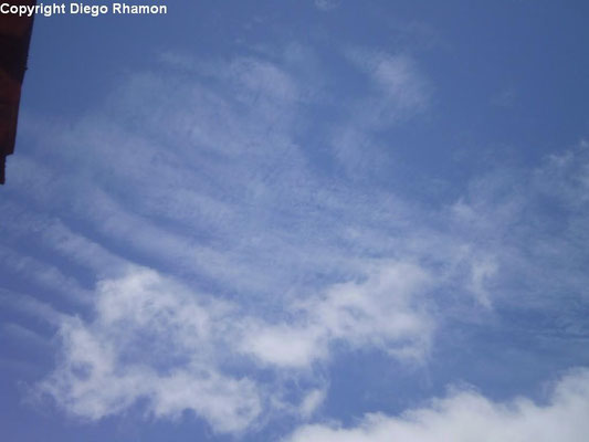 Cirrocumulus undulatus vistas em João Pessoa, Paraíba, em 14/12/2010.