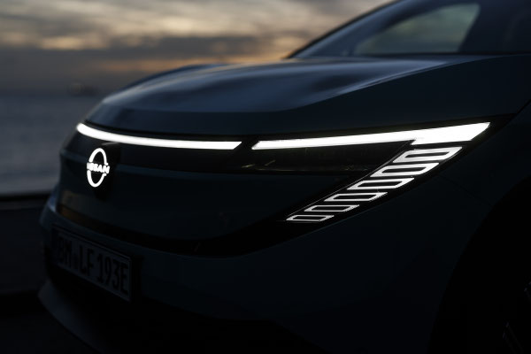 NISSAN LEAF 2026