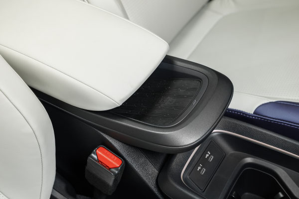 NISSAN LEAF 2026
