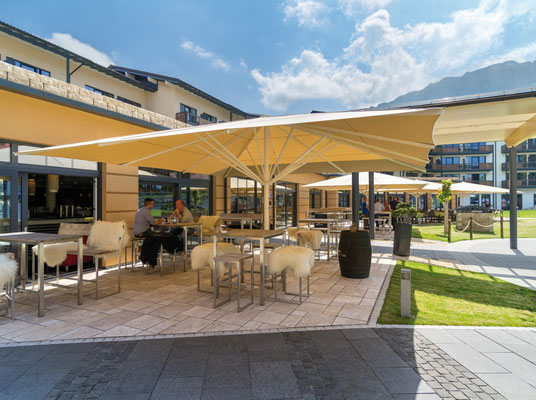 may Sonnenschirm ✅ SCHATTELLO | ALBATROS 🔅 Große Sonnenschirme für Objekteinsatz, Schulen, Kindergärten, Gastro, Seniorenheime, vom Fachhändler in HESSEN | FINK Sonnenschirme ☎ 06026 9996960 ✉ info@fink-sonnenschirme.de 🌐 www.fink-sonnenschirme.de