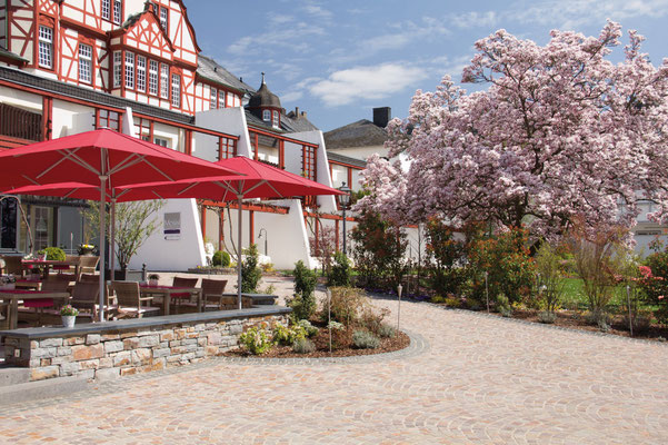 ✅ Fachhändler für may Sonnenschirme ✅ Großschirme ✅ Marktschirme ✅ Kindergartenschirme ✅ Gastroschirme in 61130 Nidderau: FINK Sonnenschirme ✉ info@fink-sonnenschirme.de ☎ 06026 9996960