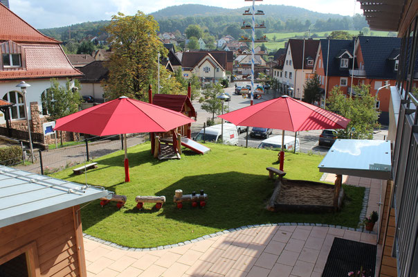 Sonnenschutz für Kindergarten ✅ Seniorenheim ✅ Gastronomie ✅ Objektausstattung für Gewerbe ✅ may Sonnenschirme vom Fachhändler in Hessen 63636 Brachttal 🚩 FINK Sonnenschirme 🌐 www.fink-sonnenschirme.de ✉ info@fink-sonnenschirme.de ☎ 06026 9996960