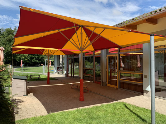 😎 may Sonnenschirm SCHATTELLO 🌈 Sonnenschutz im Kindergarten St. Josef Würzburg ✅ vom Fachmann für may Sonnenschirme ✅ FINK Sonnenschirme 63762 Großostheim ✉ info@fink-sonnenschirme.de ✅ may Sonnenschirme vom Fachhändler kaufen ✅ Sonnenschutz für Kinder