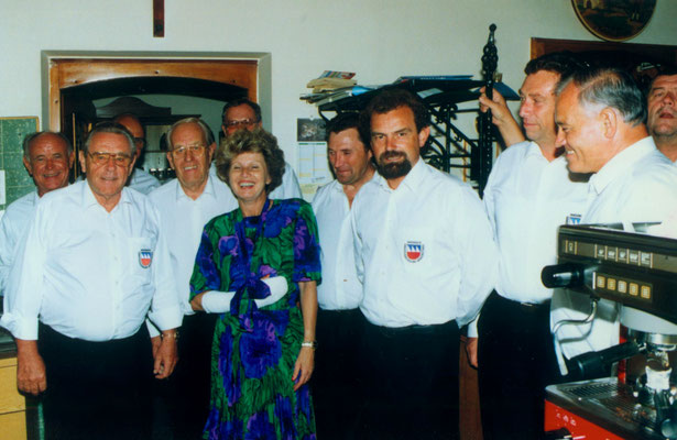 23. August 1994: Geburtstags-Ständchen für Stadträtin Hilde Zach