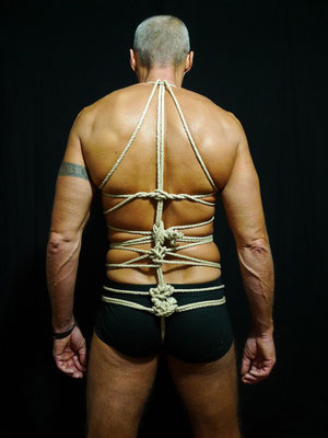 ©  Nick bondagevienna.com Bondage und Shibari in Wien