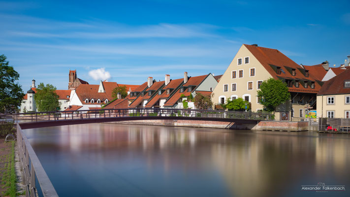 Landshut- Samstag Nachmittag.Normalerweise ist dort bei dem Wetter richtig was los.War es auch! Durch die Langzeitbelichtung ist alles was sich in der Zeit bewegt hat nicht mehr auf dem Foto.