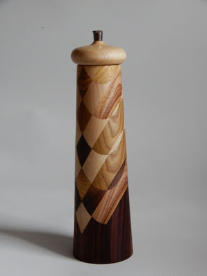 Stahlwerk, Palisander / Schwarznuss / Ulme / Ahorn, für Pfeffer, ca. 7 x 25 cm, CHF 180.-,   VIDEO