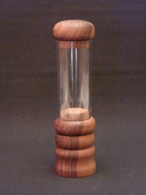 Nussbaum/Keramik/Acrylglas,   für div. Gewürze,    ca. 23 cm,       CHF 95.-